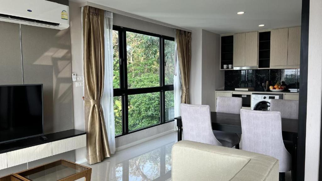 Panora Surin Mountain View By Eie.Assia Apartment Ban Lum Fuang Room photo